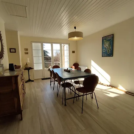 Maison De Familiale A 80m De La - Fr-1-778-10 *